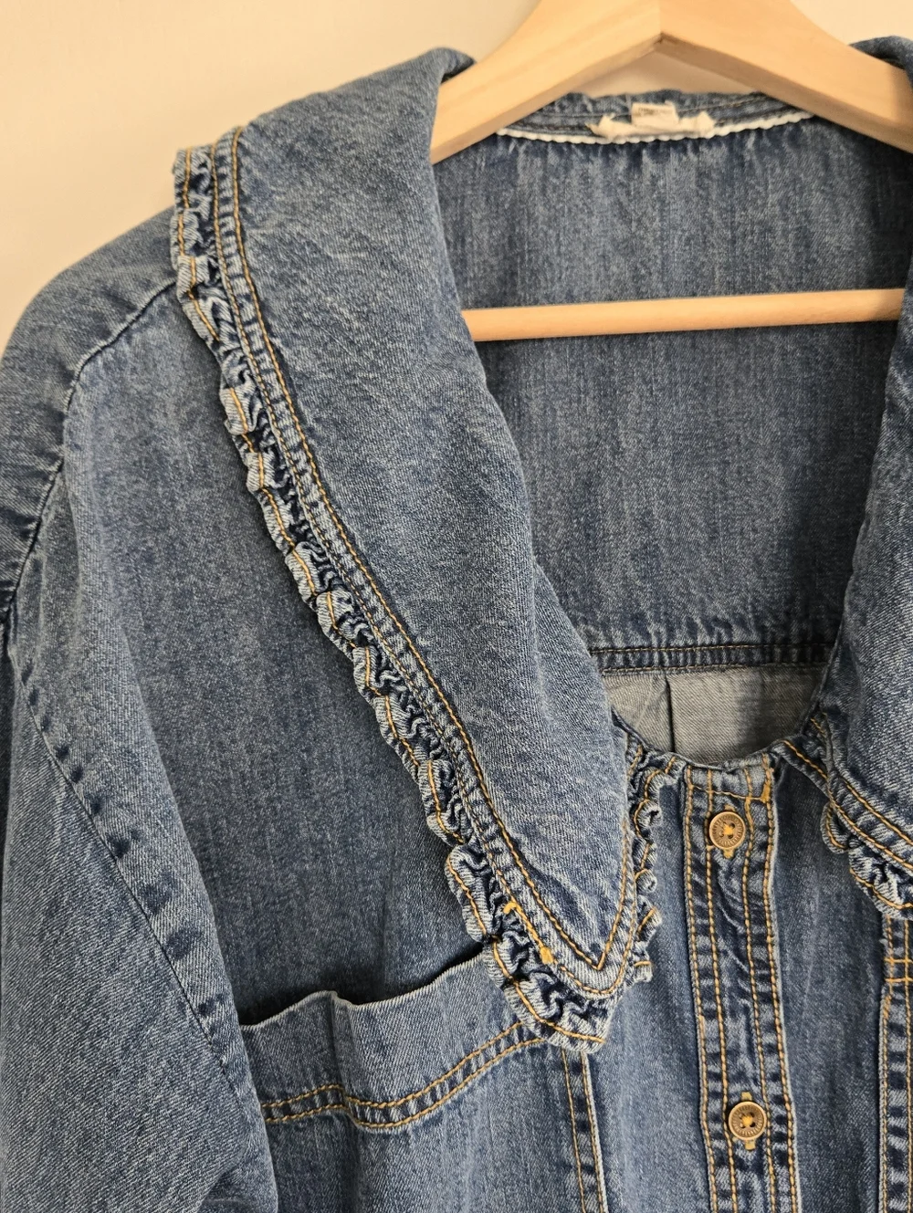 Pilcro Denim Button-Up Shirt with Frilly Prairie Collar Women's L - Picture 2 of 12